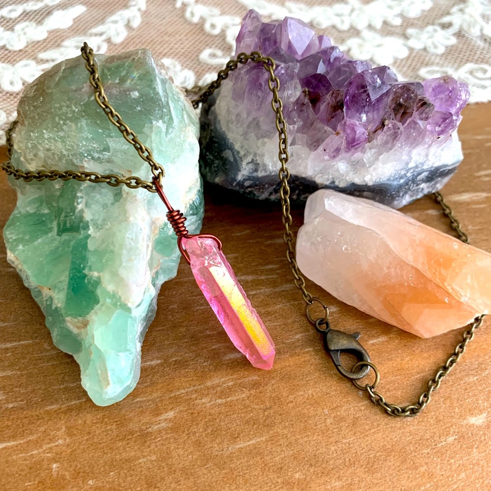 Pink Aura Quartz Crystal Pendant Necklace - Picture 1 of 4